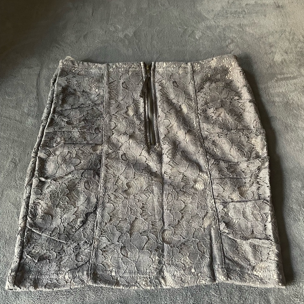 NWT Poof Couture mini bodycon lace skirt - Picture 4 of 8